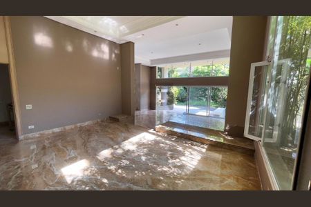 Casa à venda com 900m², 4 quartos e 6 vagas