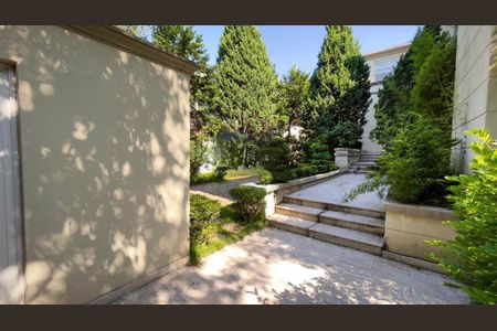 Casa à venda com 900m², 4 quartos e 6 vagas