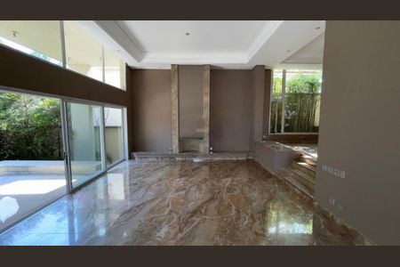 Casa à venda com 900m², 4 quartos e 6 vagas