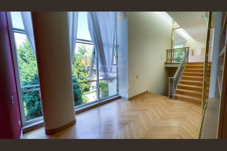 Casa à venda com 900m², 4 quartos e 6 vagas