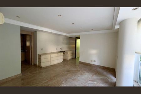 Casa à venda com 900m², 4 quartos e 6 vagas