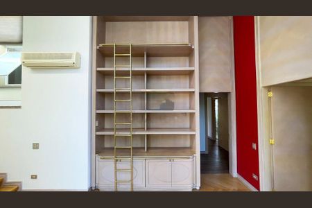 Casa à venda com 900m², 4 quartos e 6 vagas