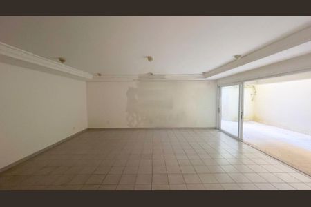 Casa à venda com 4 quartos, 900m² em Jardim Luzitania, São Paulo