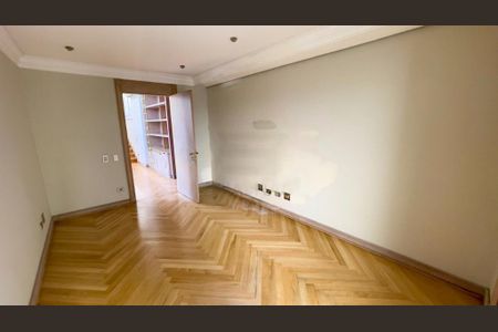 Casa à venda com 900m², 4 quartos e 6 vagas