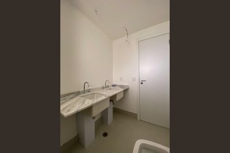Apartamento à venda com 155m², 3 quartos e 2 vagasBanheiro da Suíte 1