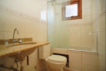 Apartamento à venda com 79m², 2 quartos e 2 vagasBanheiro da Suíte