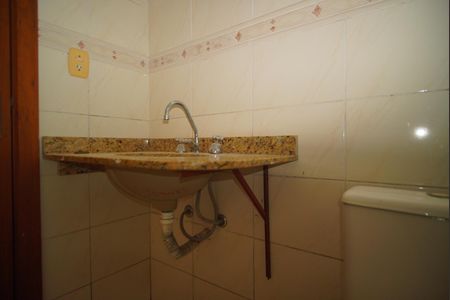 Apartamento à venda com 79m², 2 quartos e 2 vagasBanheiro da Suíte