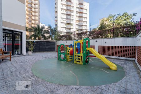 Apartamento à venda com 80m², 2 quartos e 1 vagaÁrea comum - Playground