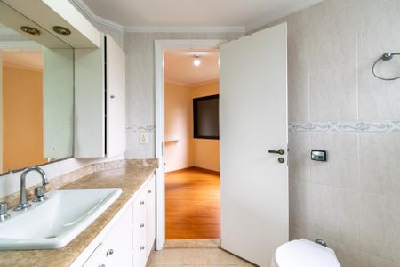 Apartamento à venda com 80m², 2 quartos e 1 vagaBanheiro da Suíte