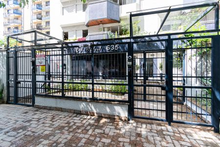 Apartamento à venda com 116m², 3 quartos e 3 vagasFachada