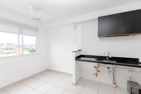 Sala/Cozinha de apartamento para alugar com 2 quartos, 32m² em Vila Socorro, São Paulo