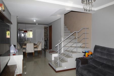 Sala de casa à venda com 2 quartos, 70m² em Jardim Dona Leopoldina, Porto Alegre