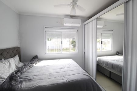 Casa à venda com 70m², 2 quartos e 2 vagasSuíte