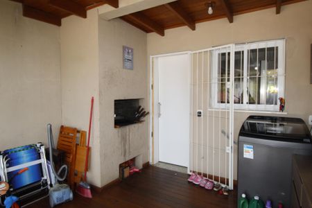 Casa à venda com 70m², 2 quartos e 2 vagasChurrasqueira