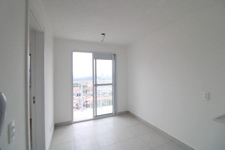 Sala de apartamento para alugar com 1 quarto, 27m² em Jardim Itacolomi, São Paulo