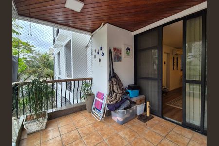 Apartamento à venda com 87m², 3 quartos e 2 vagasVaranda