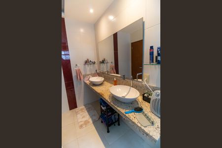 Casa para alugar com 800m², 4 quartos e 2 vagasBanheiro da Suíte