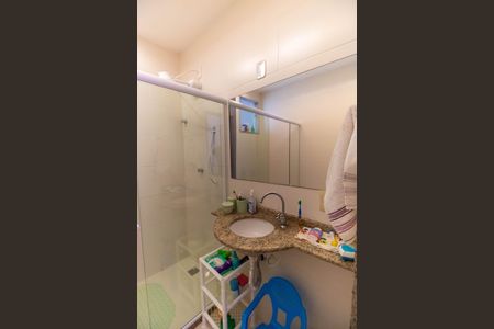 Casa para alugar com 800m², 4 quartos e 2 vagasBanheiro Social