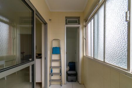 Apartamento à venda com 72m², 2 quartos e sem vaga Apartamento à venda com 72m², 2 quartos e sem vagaÁrea de Serviço