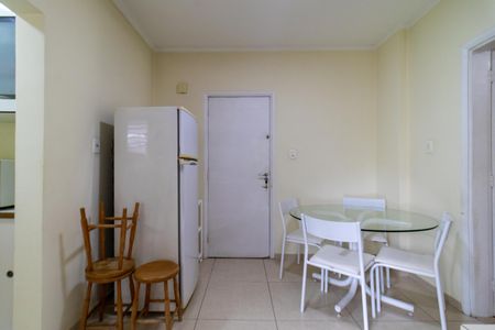 Apartamento à venda com 72m², 2 quartos e sem vaga Apartamento à venda com 72m², 2 quartos e sem vagaCozinha
