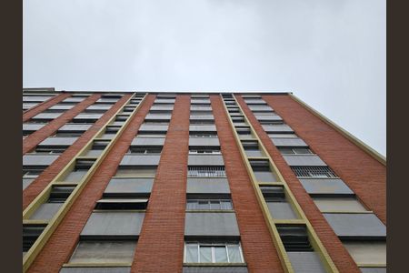 Apartamento à venda com 72m², 2 quartos e sem vaga Apartamento à venda com 72m², 2 quartos e sem vagaFachada