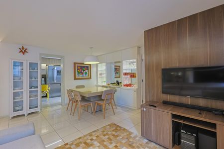 Apartamento à venda com 203m², 4 quartos e 3 vagasSala