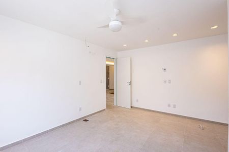 Casa à venda com 3 quartos, 170m² em Itaipu, Niterói