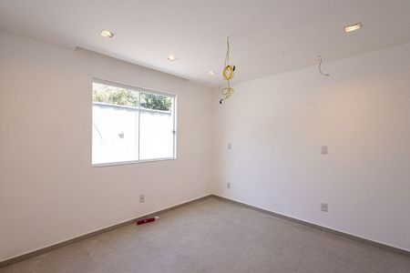 Casa à venda com 3 quartos, 170m² em Itaipu, Niterói