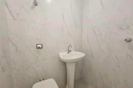 Apartamento para alugar com 101m², 2 quartos e sem vagaBanheiro de Serviço