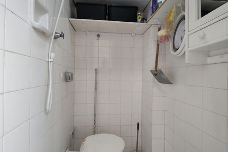 Apartamento à venda com 82m², 3 quartos e 1 vaga Apartamento à venda com 82m², 3 quartos e 1 vagaBanheiro de serviço