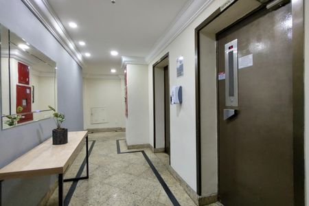 Apartamento à venda com 82m², 3 quartos e 1 vaga Apartamento à venda com 82m², 3 quartos e 1 vagaHall de entrada