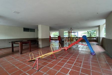 Apartamento à venda com 82m², 3 quartos e 1 vaga Apartamento à venda com 82m², 3 quartos e 1 vagaÁrea comum - Playground