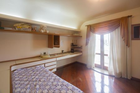 Casa à venda com 1200m², 3 quartos e 6 vagasSuíte 2