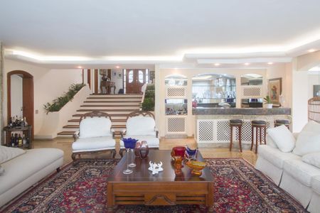 Sala de casa à venda com 3 quartos, 1200m² em Chácara Monte Alegre, São Paulo