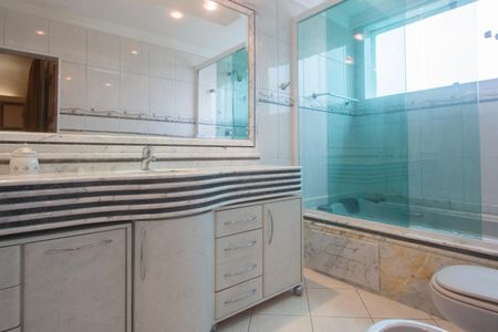 Casa à venda com 1200m², 3 quartos e 6 vagasBanheiro da Suíte 3