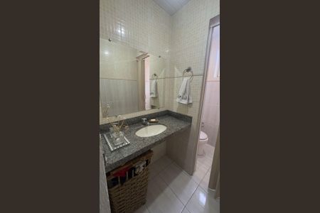 Casa à venda com 350m², 4 quartos e 3 vagasBanheiro