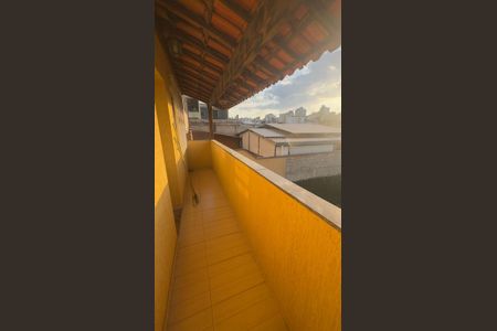 Casa à venda com 350m², 4 quartos e 3 vagasVaranda