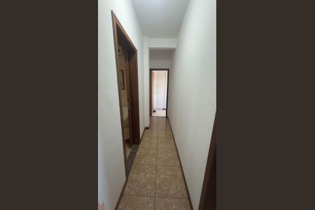 Casa à venda com 350m², 4 quartos e 3 vagasCorredor