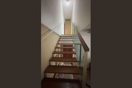 Casa à venda com 350m², 4 quartos e 3 vagasCorredor