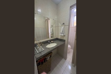 Casa à venda com 350m², 4 quartos e 3 vagasBanheiro