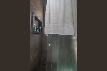 Casa à venda com 344m², 4 quartos e 2 vagas Casa à venda com 344m², 4 quartos e 2 vagasBanheiro da Suíte 2