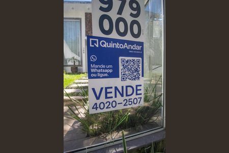 Casa à venda com 344m², 4 quartos e 2 vagas Casa à venda com 344m², 4 quartos e 2 vagasPlaca