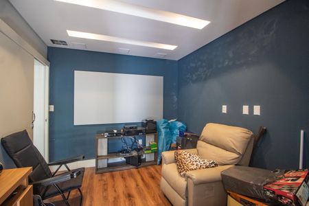 Casa à venda com 344m², 4 quartos e 2 vagas Casa à venda com 344m², 4 quartos e 2 vagasQuarto