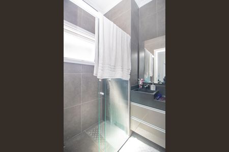 Casa à venda com 344m², 4 quartos e 2 vagas Casa à venda com 344m², 4 quartos e 2 vagasBanheiro da Suíte 2