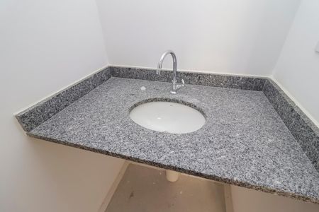 Apartamento para alugar com 36m², 2 quartos e sem vaga Apartamento para alugar com 36m², 2 quartos e sem vagaBanheiro