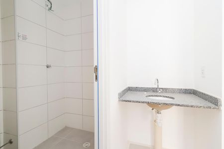 Apartamento para alugar com 36m², 2 quartos e sem vaga Apartamento para alugar com 36m², 2 quartos e sem vagaBanheiro