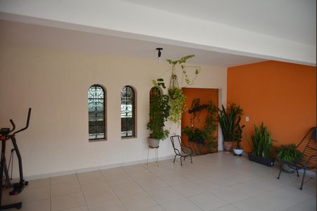 Casa à venda com 217m², 5 quartos e 2 vagasGaragem