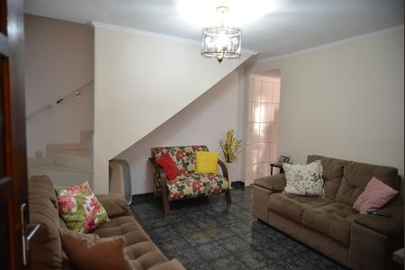 Casa à venda com 217m², 5 quartos e 2 vagasSala