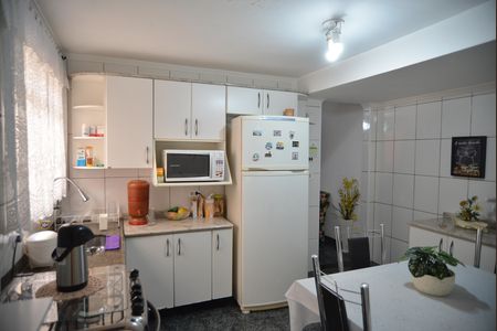 Casa à venda com 217m², 5 quartos e 2 vagasCozinha