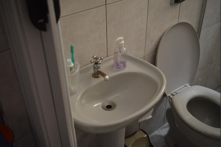 Casa à venda com 217m², 5 quartos e 2 vagasBanheiro de Serviço